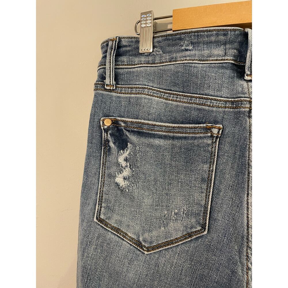 Judy Blue Highrise Dad Jean Distressed 5/27 - Picture 6 of 10